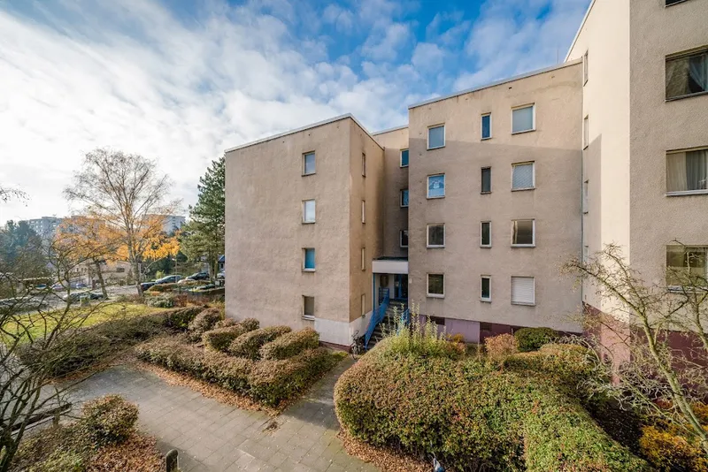 Wohnung sucht neuen Mieter! Einkommensgrenzen bitte beachten! — photo 1